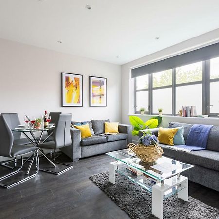 Homely - Watford Premier Apartments Exteriör bild