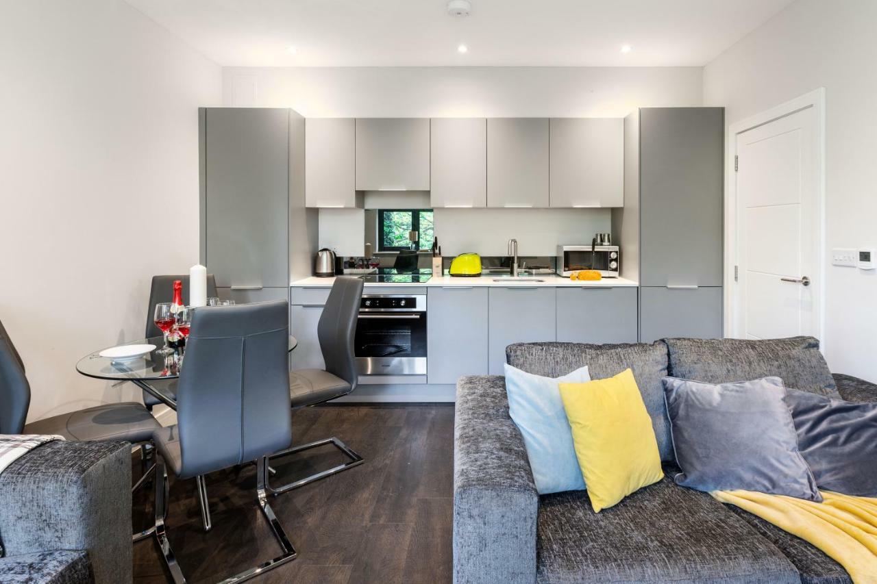 Homely - Watford Premier Apartments Exteriör bild